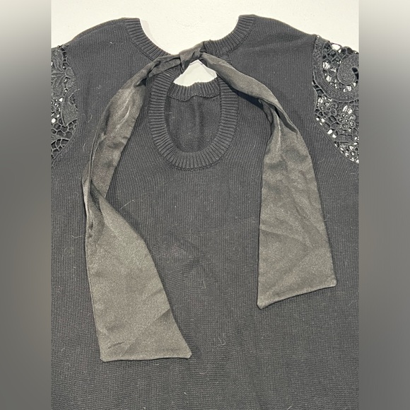 Torrid Keyhole Lantern, Lace-Sleeved Sweater with Functional Bow Detail - Picture 3 of 5